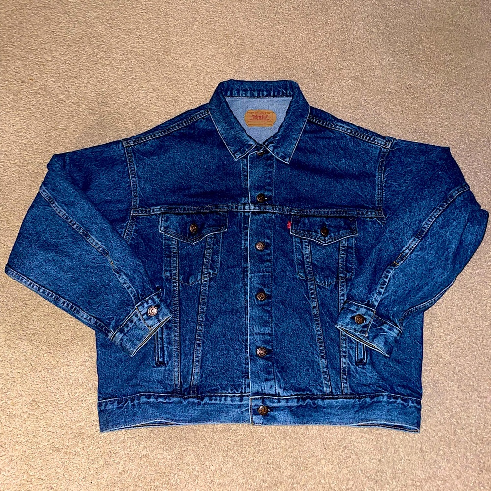 Vintage 80’s/90’s Levi’s trucker jacket size XL